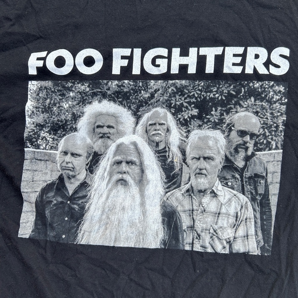 Foo Fighters Tshirt size XL Band Tee